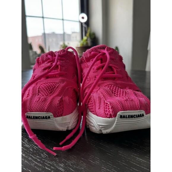 Size 9 - Balenciaga Phantom Sneaker Hot Pink Mesh Logo Excellent  Condition - Picture 7 of 8
